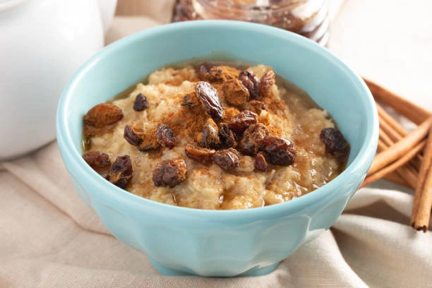 Coconut Milk Rice Pudding with Cinnamon and Raisins