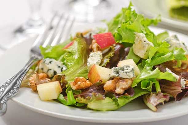 Waldorf Salad with Apples and Walnuts